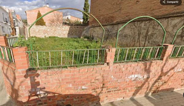 Terreno en calle Major thumbnail 1