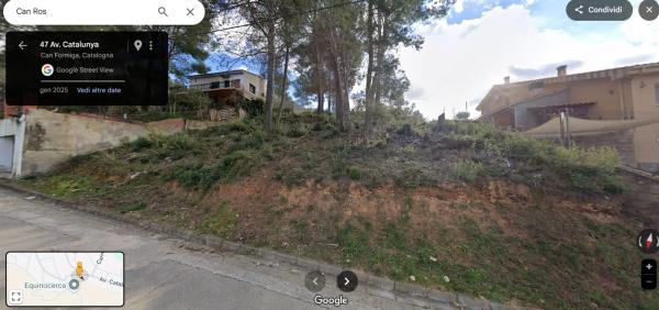 Terreno en avenida Catalunya, 48 photo