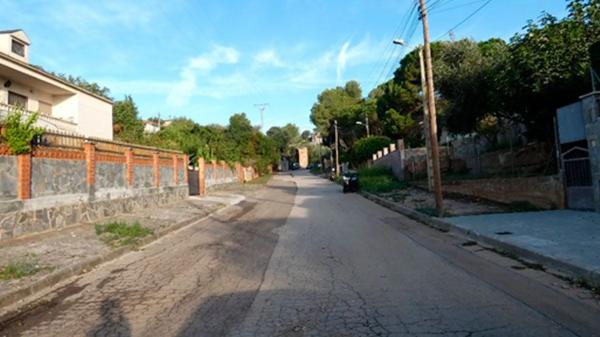 Terreno en calle d'Àries photo 2