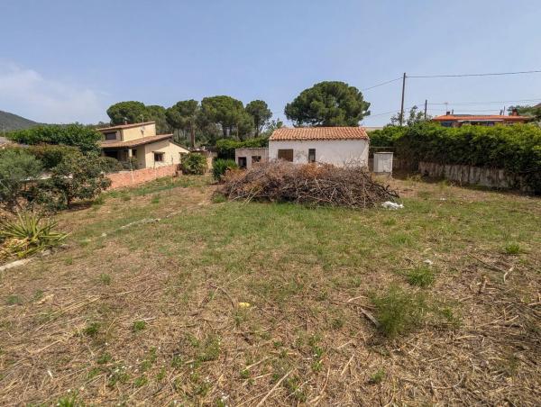 Terreno en calle de Pujals s/n thumbnail 2