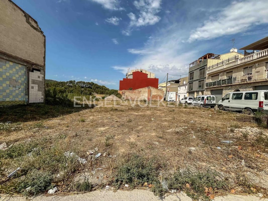 Terreno en venta en Vilanova del Camí, Barcelona photo 1