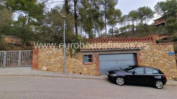 Terreno en calle Lleida photo 1