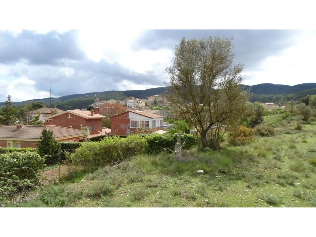 Terreno en venta en Llacuna, La, Barcelona photo 1