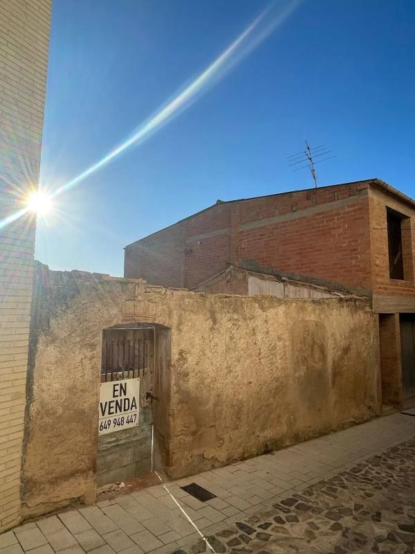Terreno en venta en Sant Martí de Tous, Barcelona photo 2