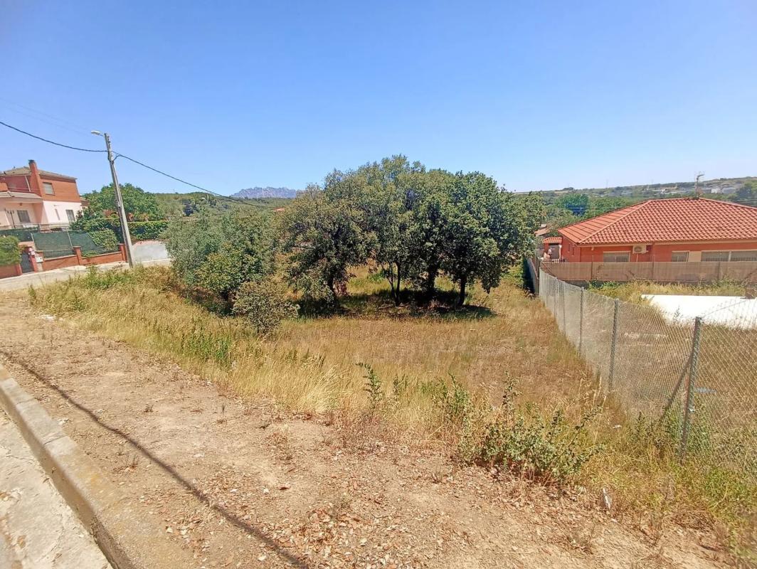 Участок земли на продажу в Пьера, Барселона photo 2