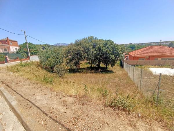 Terreno en calle Taurus photo 2