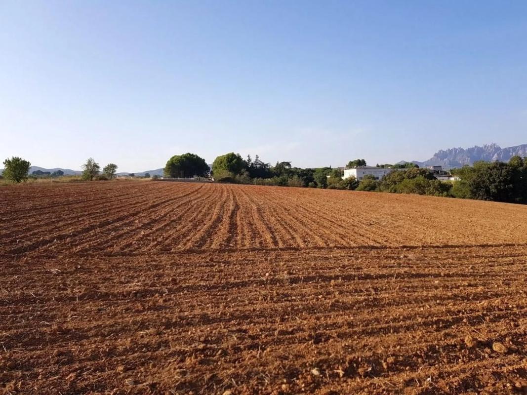 Terreno en venta en Els Hostalets de Pierola, Barcelona photo 4