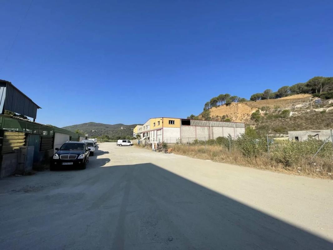 Terreno en venta en Vallbona d'Anoia, Barcelona photo 4