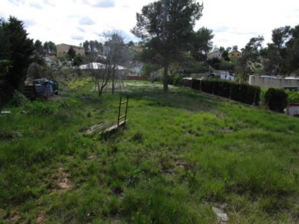 Terreno en calle Olot photo 3