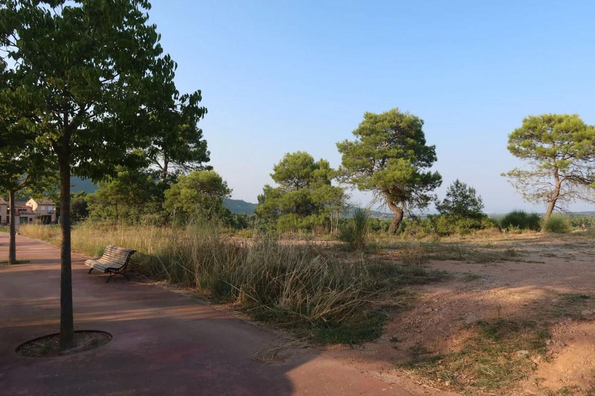 Участок земли на продажу в Кастельфоллит-дель-Бойкс, Барселона photo 5