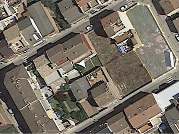 Terreno en calle de Mossèn Jacint Verdaguer, 71 -63 thumbnail 1