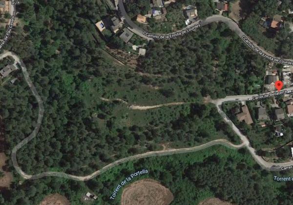 Terreno en Bellaterra photo 1