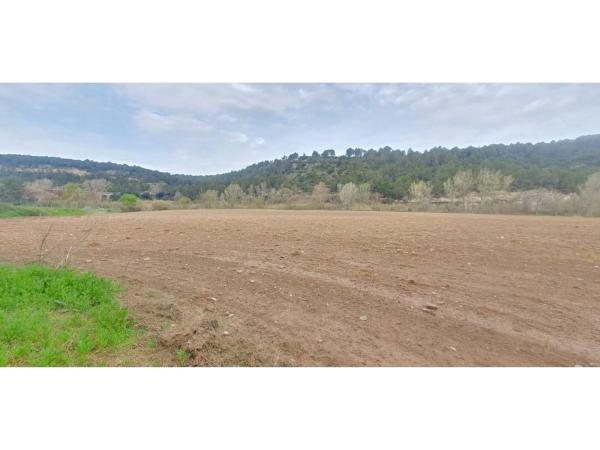 Terreno en via Sense Nom, 4 photo 1