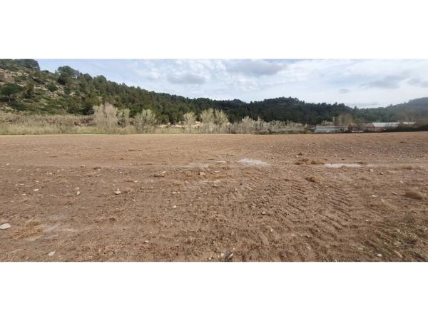 Terreno en via Sense Nom, 4 photo 2