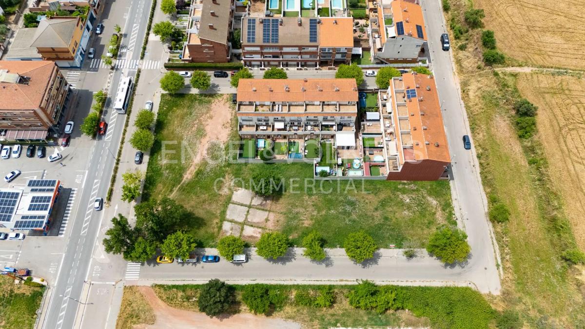 Участок земли на продажу в Арцес, Барселона photo 2