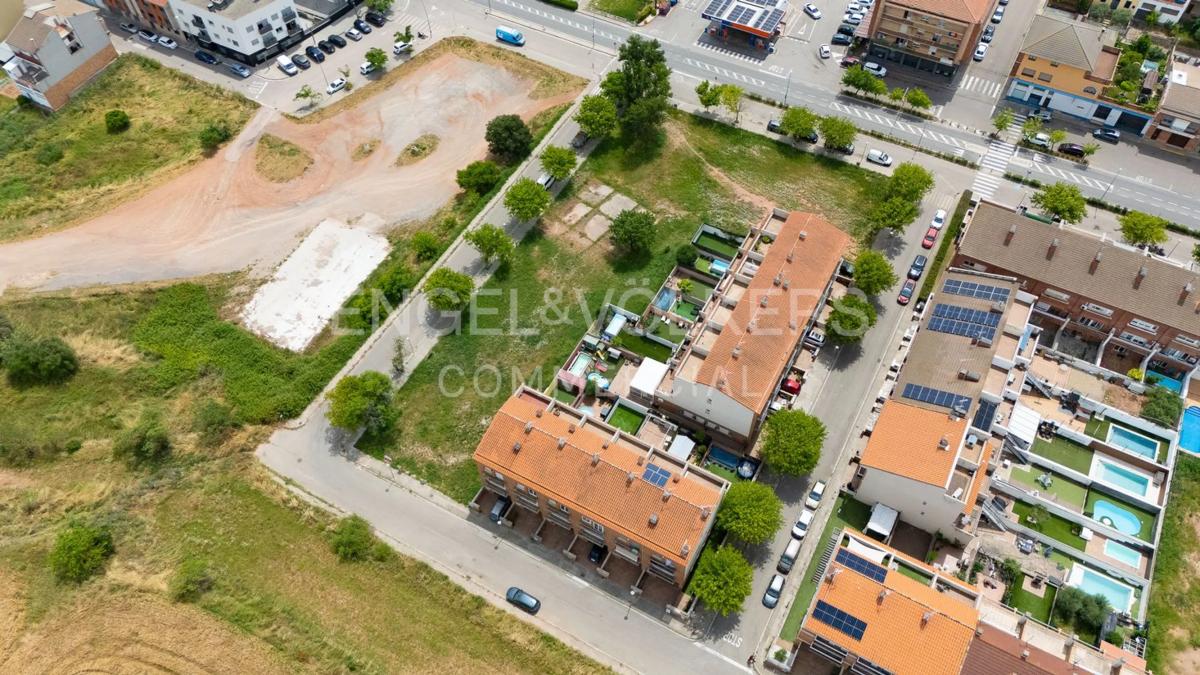 Terreno en venta en Artés, Barcelona photo 2