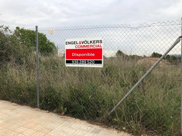 Terreno en Artés photo 2