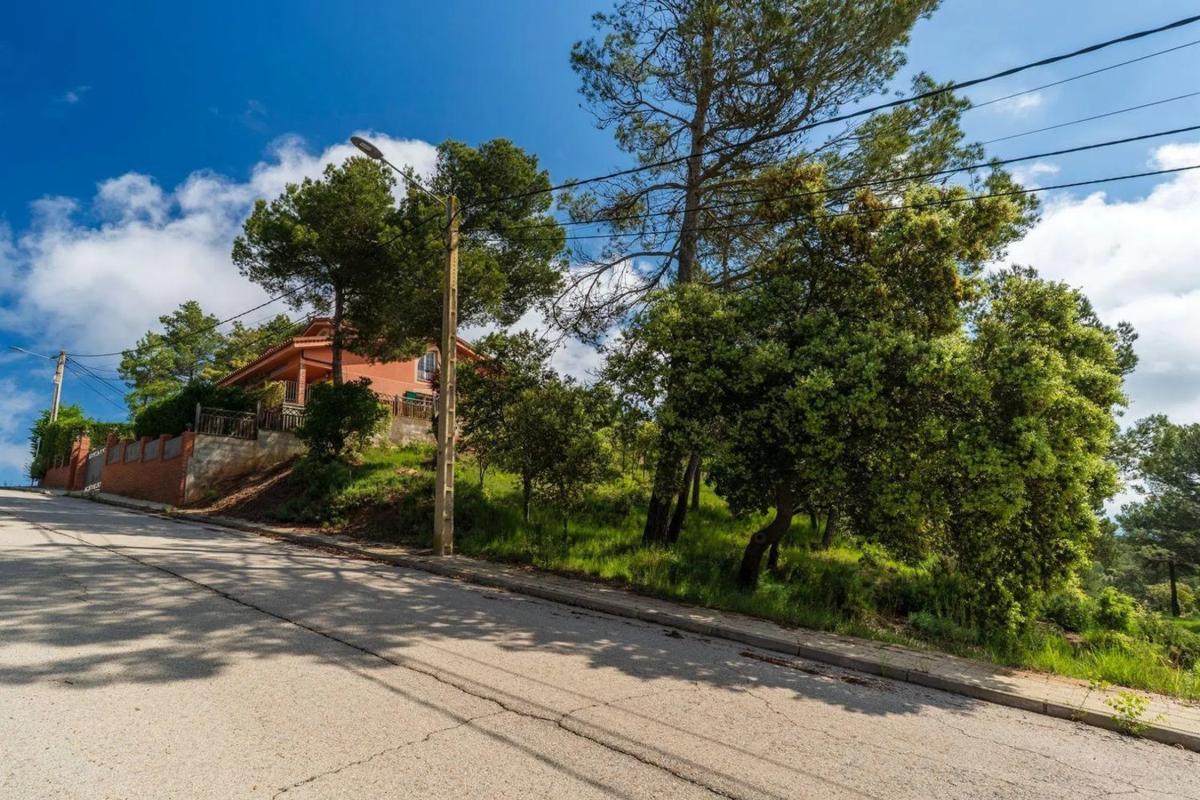 Działka na sprzedaż w Castellnou de Bages, Barcelona photo 1