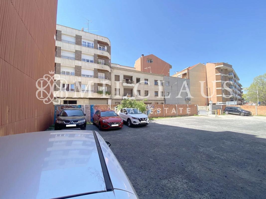 Terreno en venta en Manresa, Barcelona photo 2