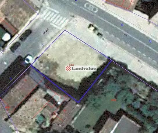 Terreno en calle Joaquim Blume s/n photo 3