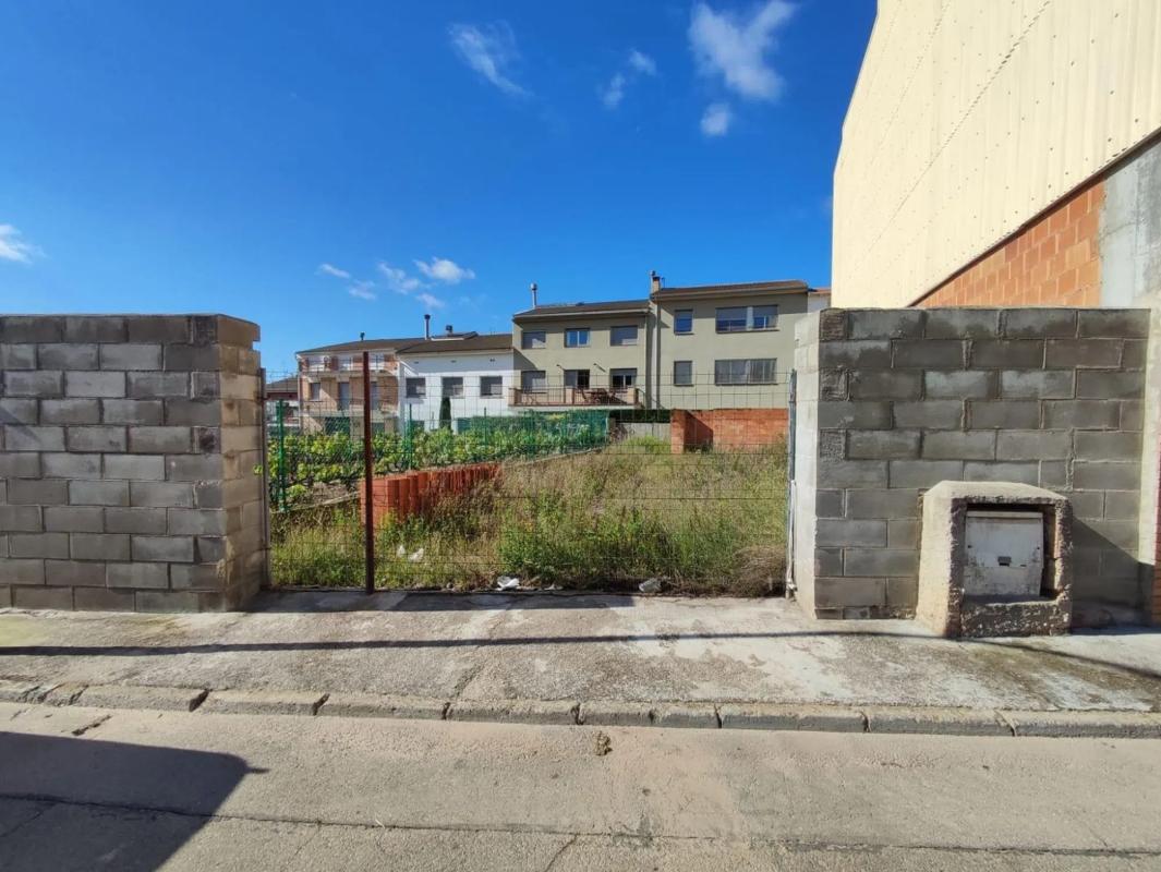 Terreno en venta en Sallent, Barcelona photo 2