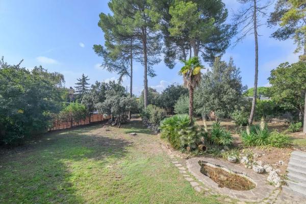 Terreno en avenida Pirineus thumbnail 1