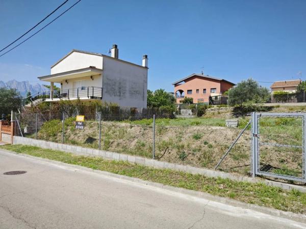 Terreno en calle de Prat de la Riba photo 1