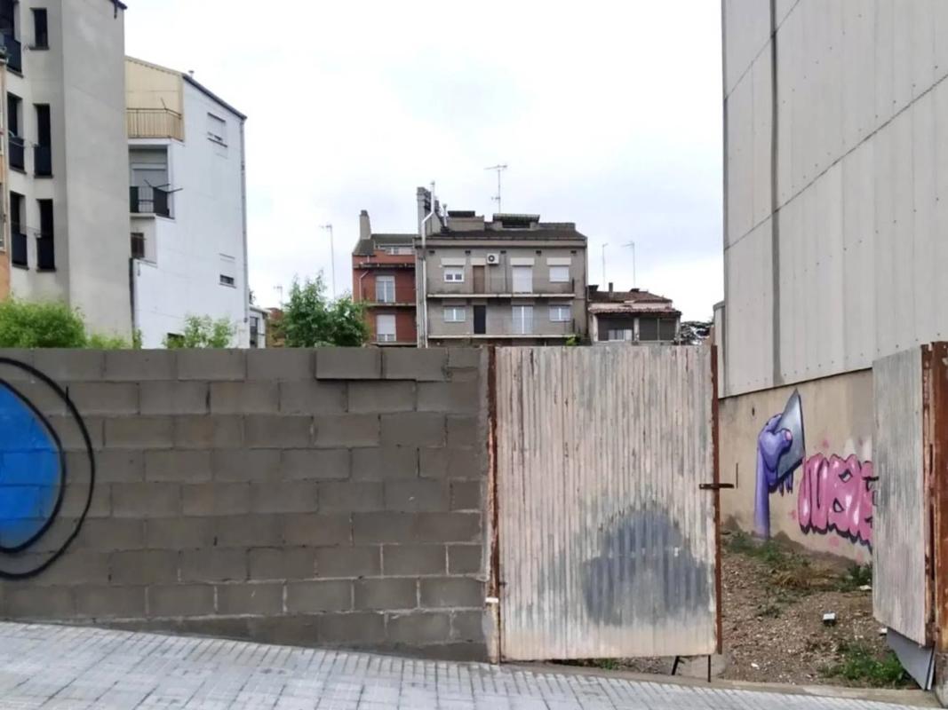 Terreno en venta en Manresa, Barcelona photo 2