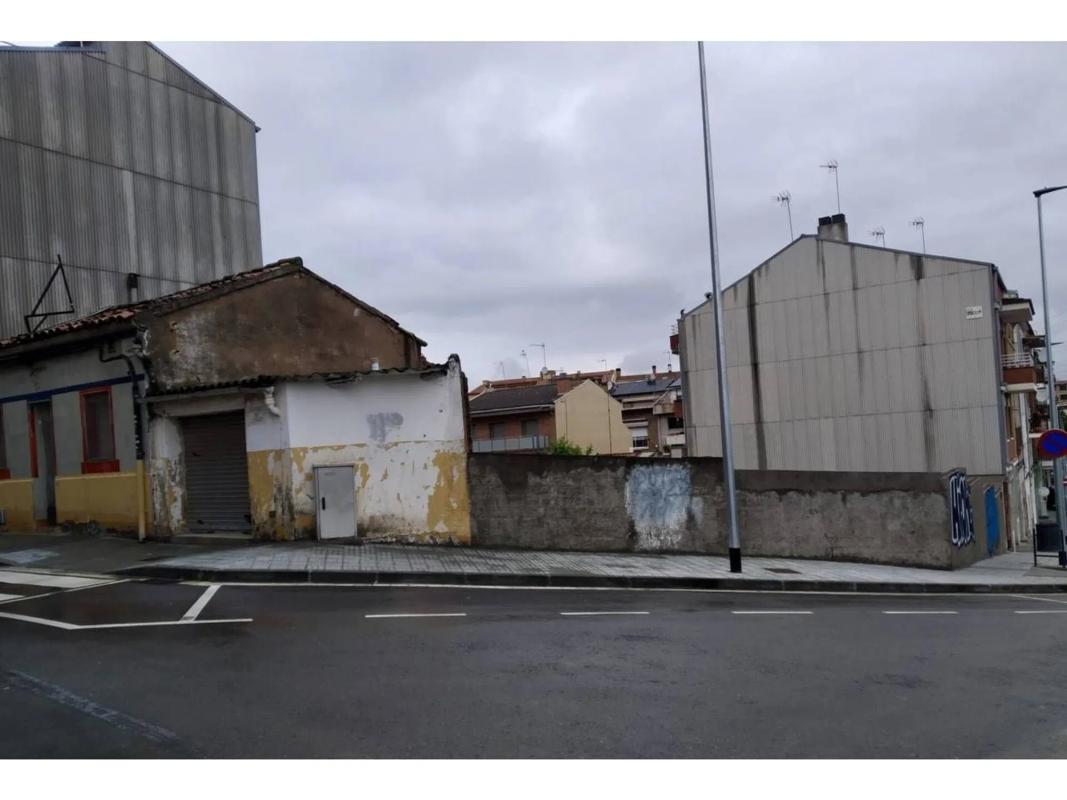 Terreno en venta en Manresa, Barcelona photo 4