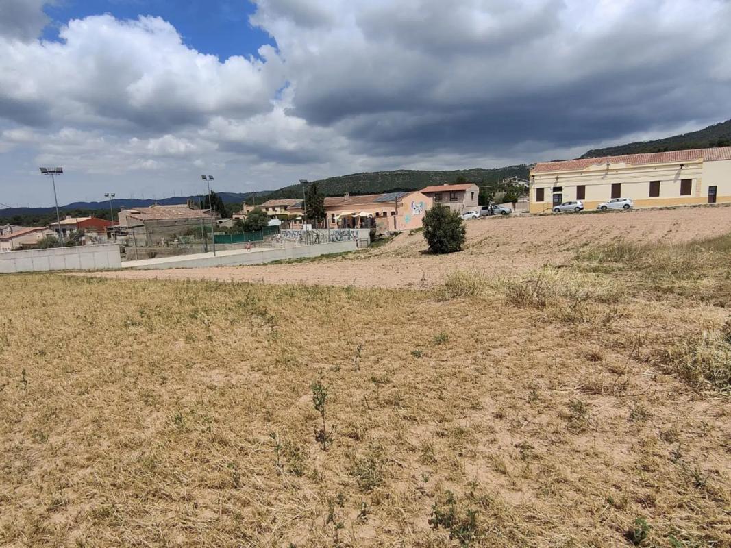 Terreno en venta en Castellfollit del Boix, Barcelona photo 2