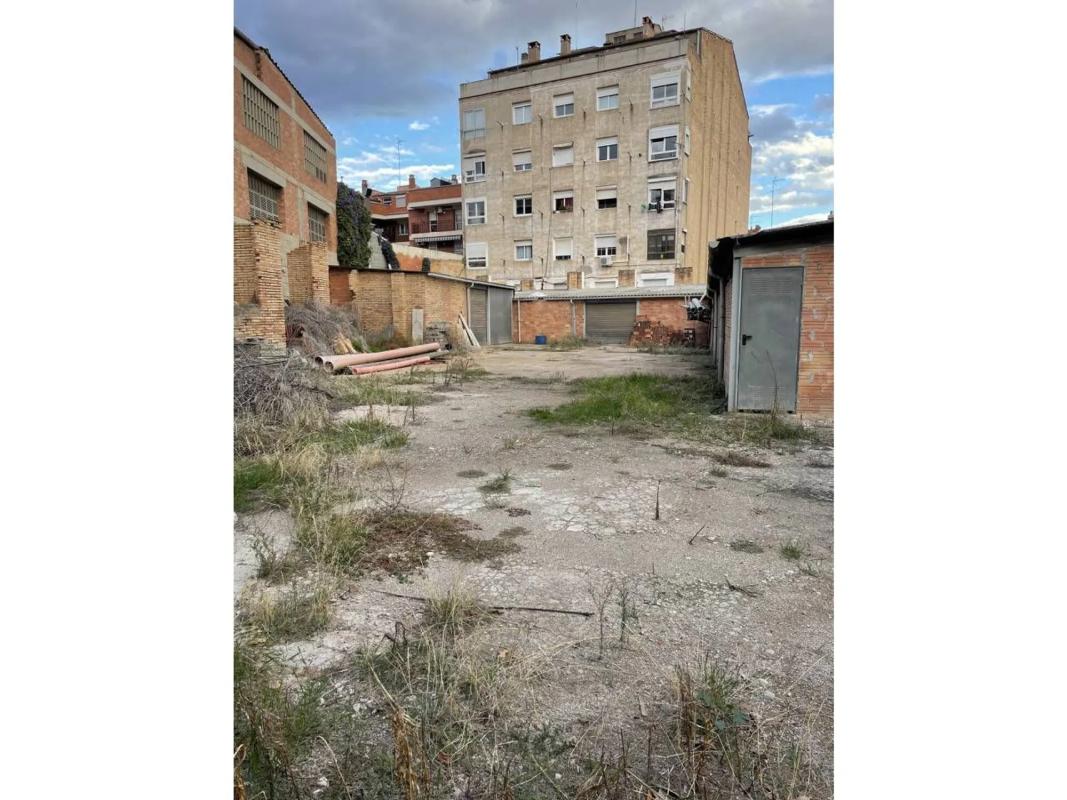 Terreno en venta en Manresa, Barcelona photo 2