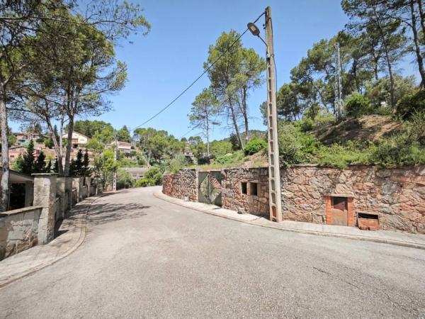 Terreno en calle del Montcau photo 4