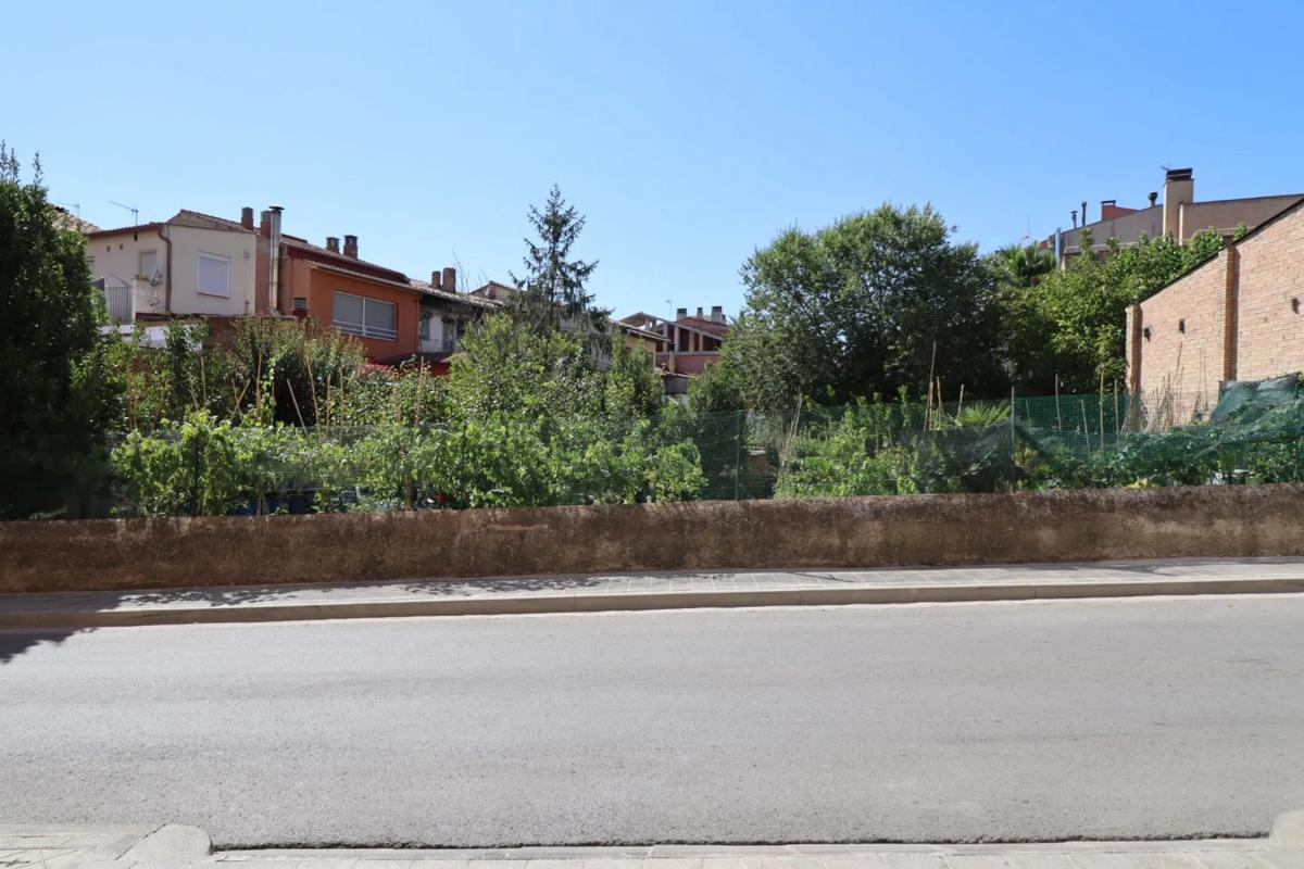 Terreno en venta en Sallent, Barcelona photo 2