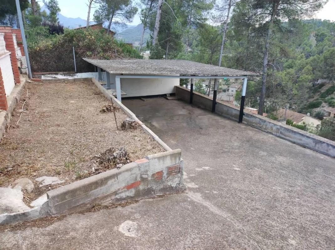 Terreno en venta en Castellgalí, Barcelona photo 2