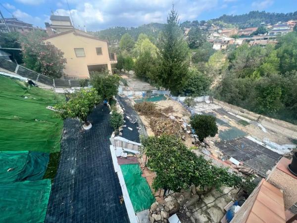Terreno en calle dels Pins photo 4