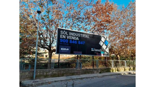 Terreno en calle Solervicens s/n photo 3