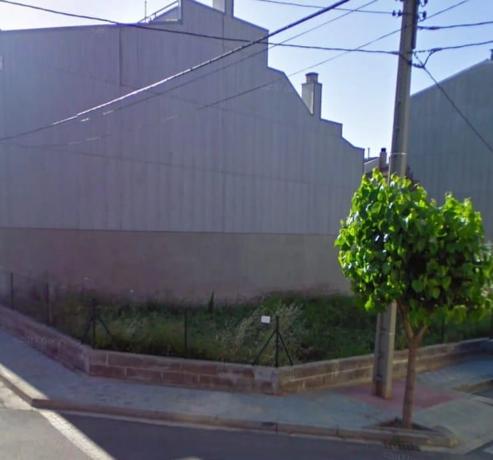 Terreno en calle Canigó photo 3