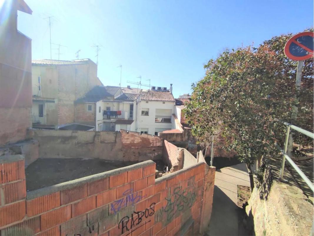 Terreno en venta en Manresa, Barcelona photo 2