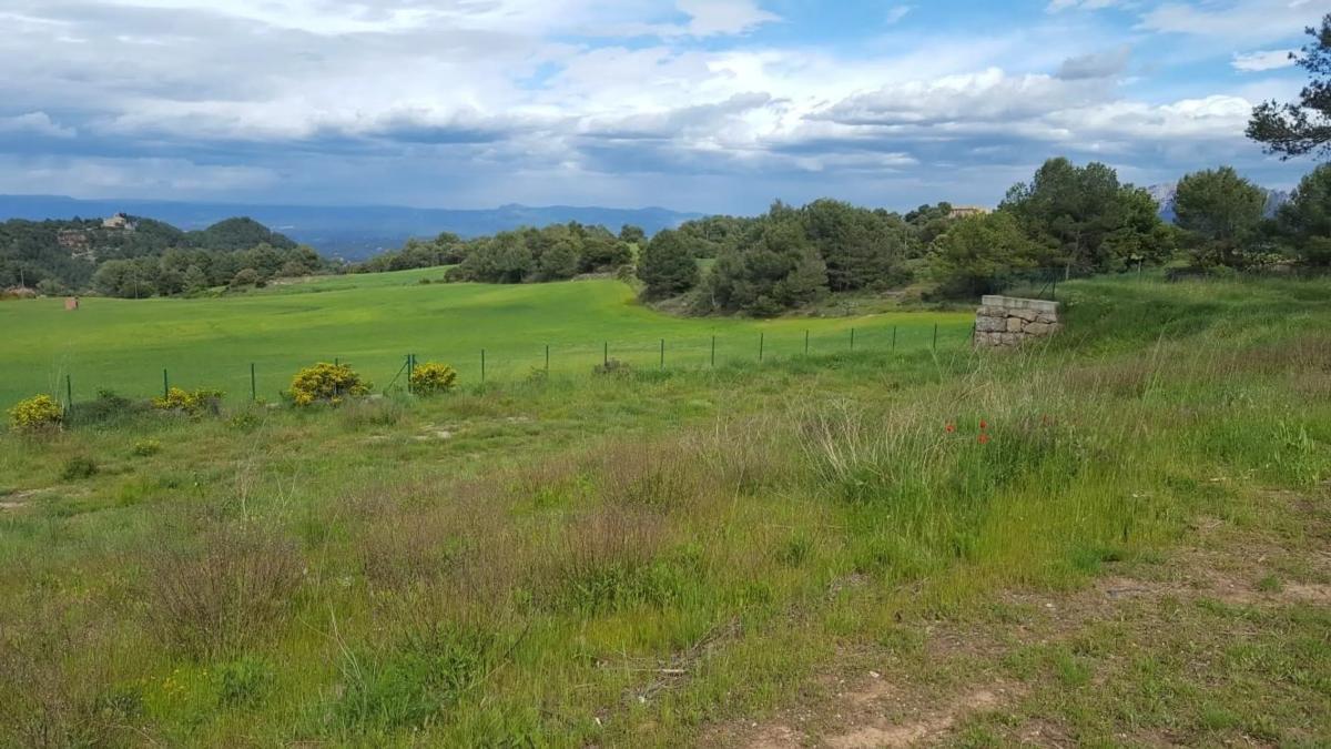 Terreno en venta en Castellfollit del Boix, Barcelona photo 1