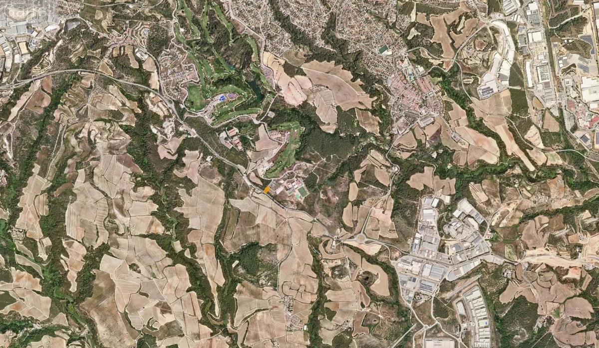 Land for sale in Sant Esteve Sesrovires, Barcelona photo 3