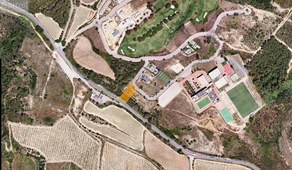 Land for sale in Sant Esteve Sesrovires, Barcelona photo 5