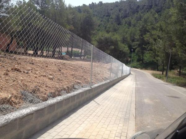 Terreno en calle de Martorell thumbnail 1