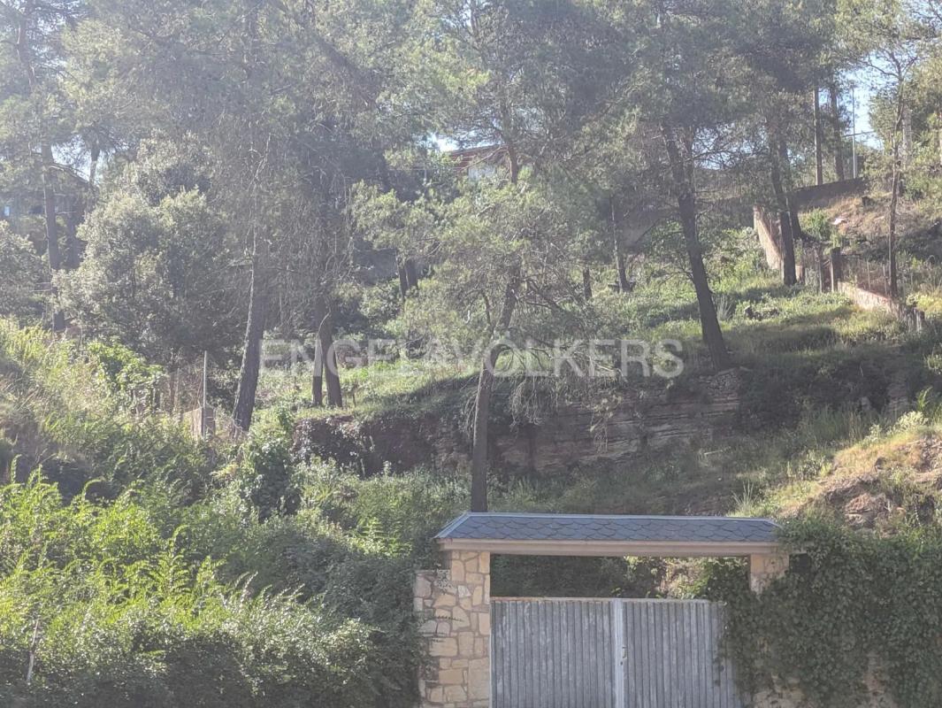 Terreno en venta en Corbera de Llobregat, Barcelona photo 2