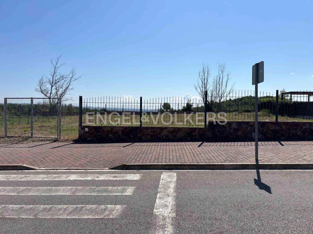Land for sale in Sant Esteve Sesrovires, Barcelona photo 3