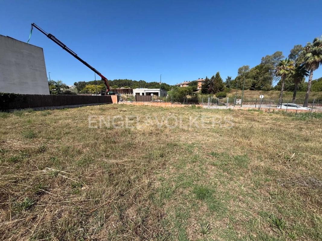 Land for sale in Sant Esteve Sesrovires, Barcelona photo 5