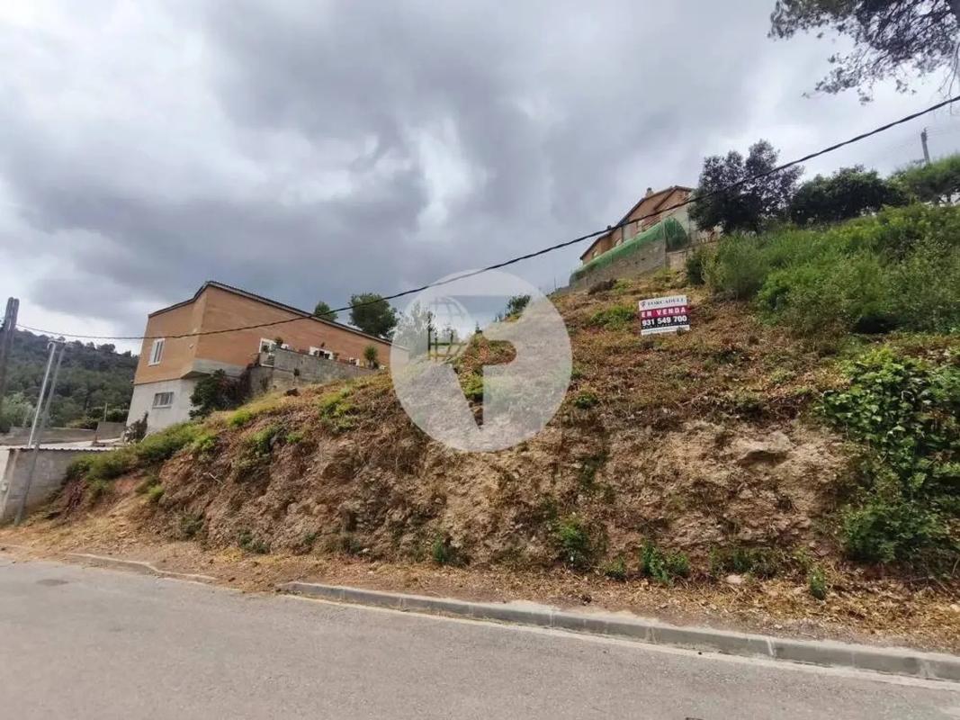 Terreno en venta en Corbera de Llobregat, Barcelona photo 2