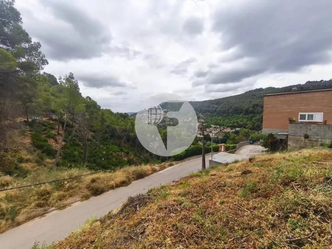 Terreno en venta en Corbera de Llobregat, Barcelona photo 3