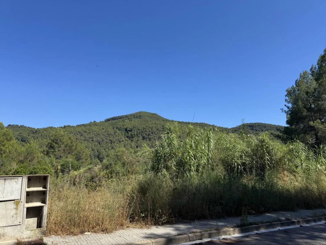 Terreno en venta en Corbera de Llobregat, Barcelona photo 2