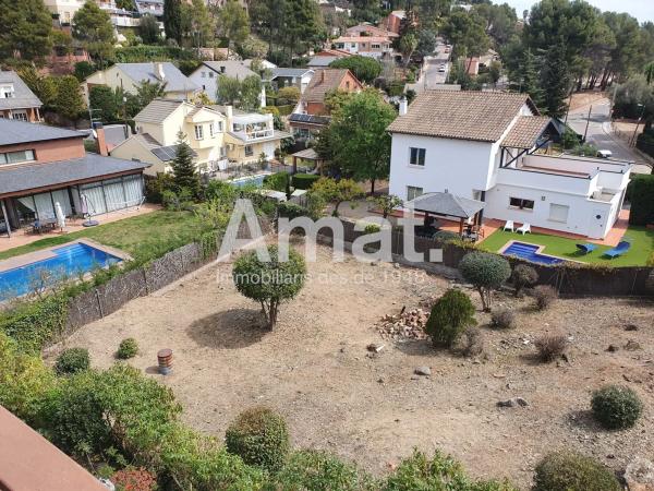 Terreno en via Doctor Josep Maria Tarruella photo 1