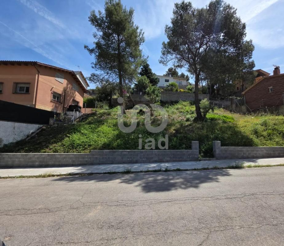 Terreno en venta en Vallirana, Barcelona photo 2